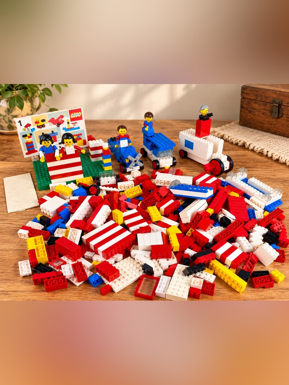 Vintage LEGO 1970s-1981 4.2lb Lot Maxifigures Bricks Manuals